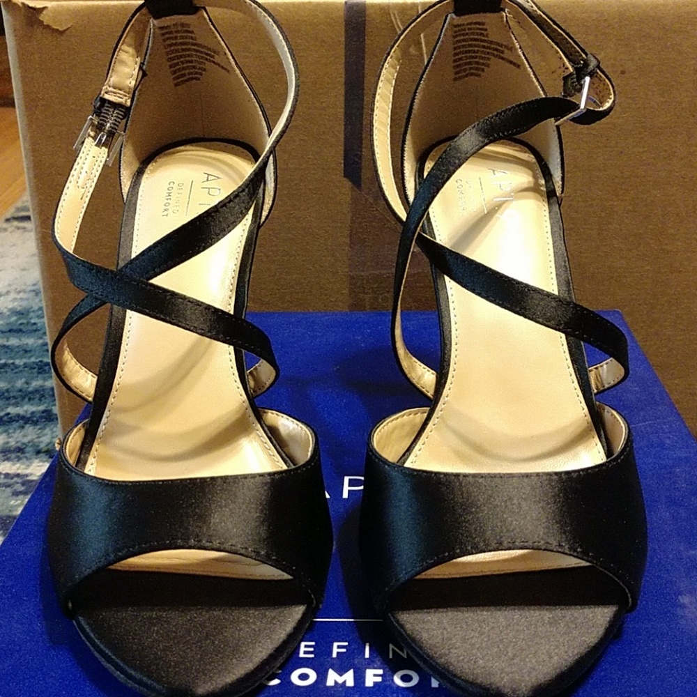 New Black Peep Toe Heel
